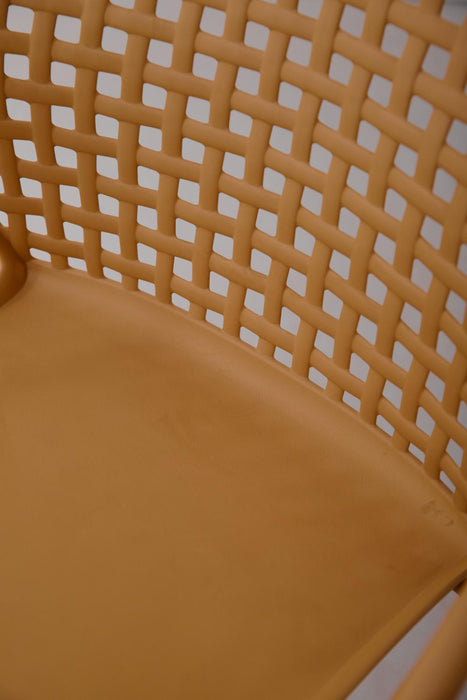 Silla Senit con Brazos, Color Naranja, Con espaldar y diseño Moderno