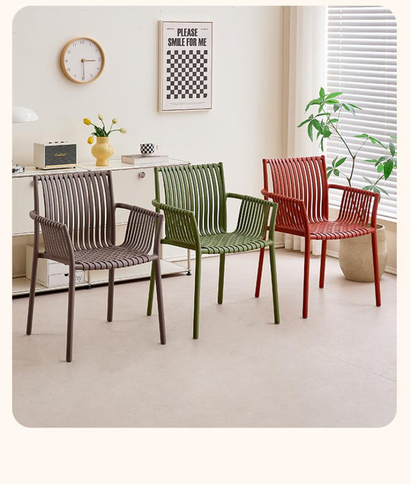 Silla Madrid con Brazos, Color Verde Olivo, Con espaldar y diseño Moderno