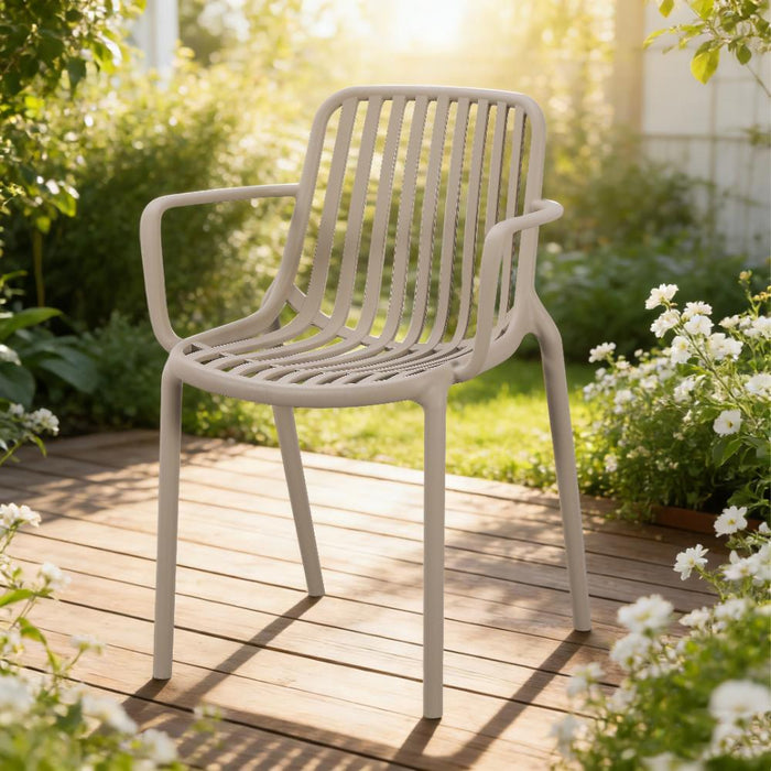 Silla Parma, Taupe, Con espaldar en rayas y diseño minimalista