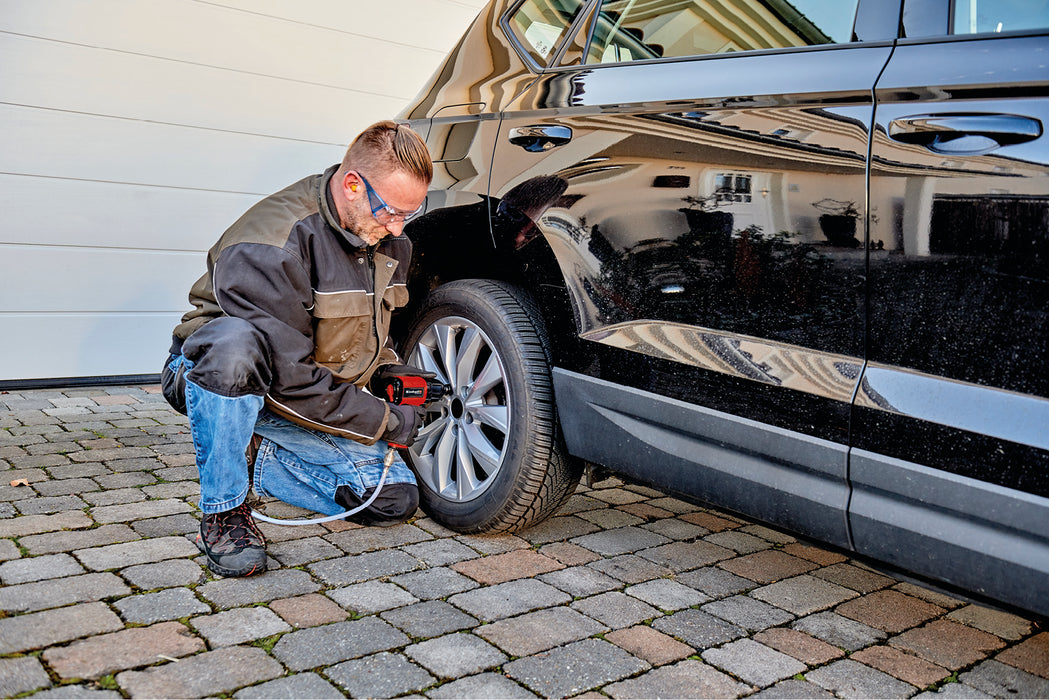 Llave de impacto neumática + 10 accesorios marca Einhell
