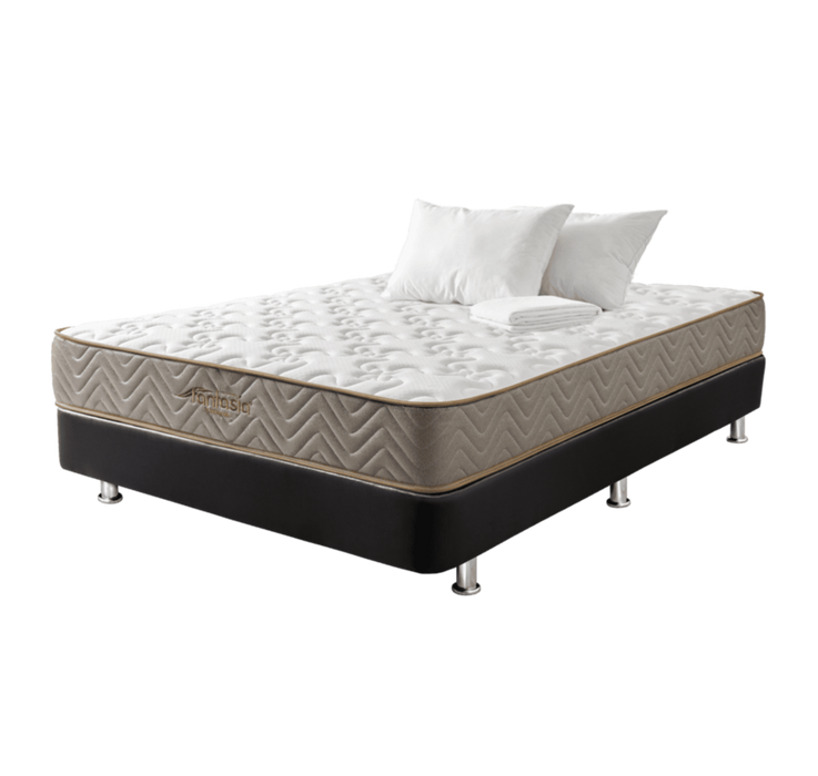 Combo colchón litium 140x190 cm + base cama tipo cuero negro + almohada economica + protector damasco  marca Fantasía