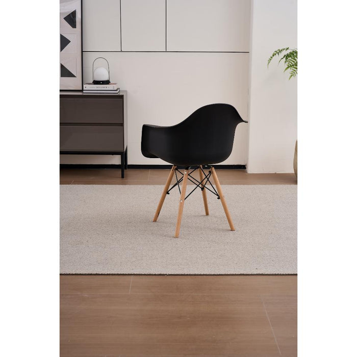 Silla Delia, Color Negro, Con espaldar y patas en Madera