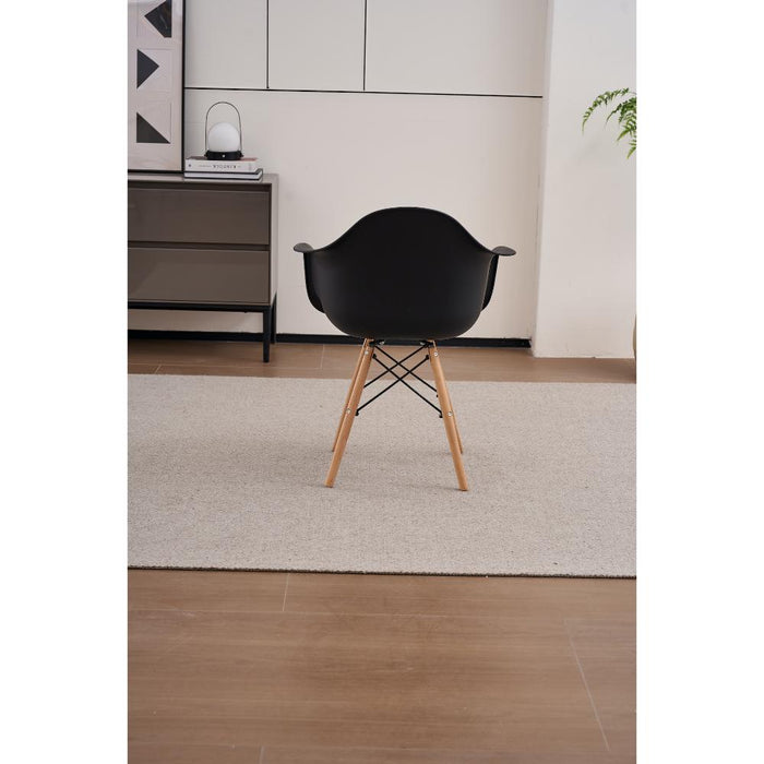 Silla Delia, Color Negro, Con espaldar y patas en Madera
