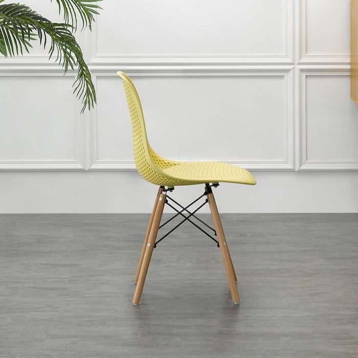 Silla Aira, Color Amarillo, con Espaldar y Patas en Madera