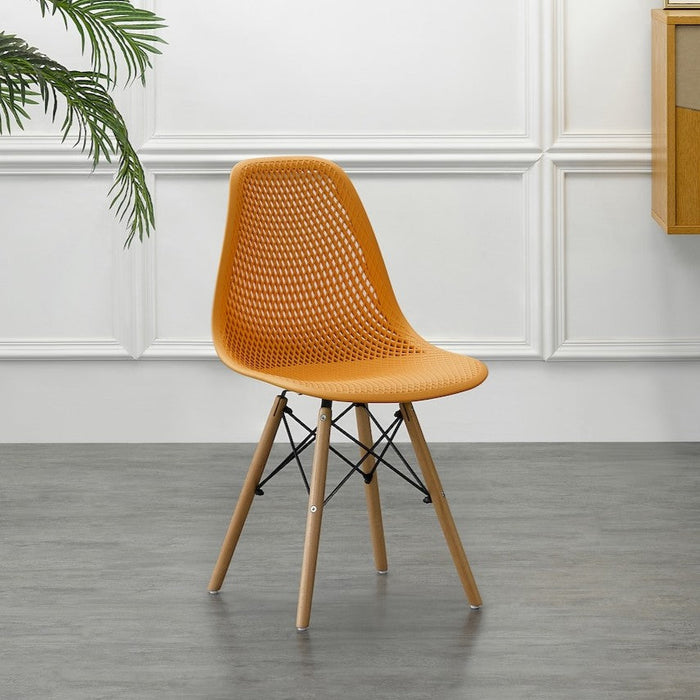 Silla Aira, Color Naranja, con Espaldar y Patas en Madera