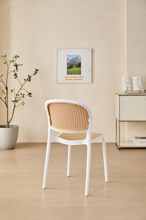 Silla Nest, Color Blanco y Beige, Con espaldar y asiento en rejilla
