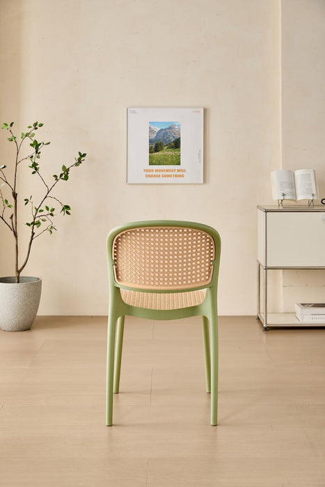 Silla Nest, Color Verde Olivo y Beige, Con espaldar y asiento en rejilla