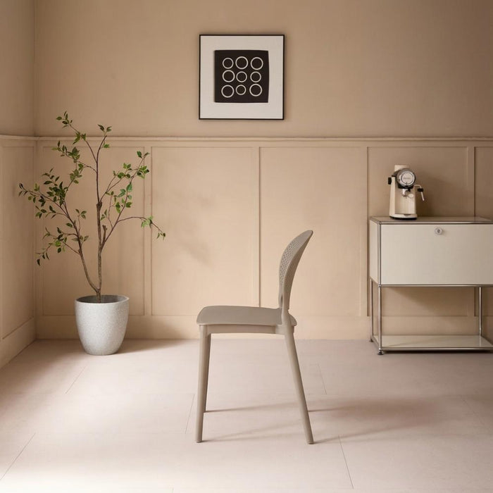 Silla Florida, Color Taupé, con Espaldar y Diseño Moderno