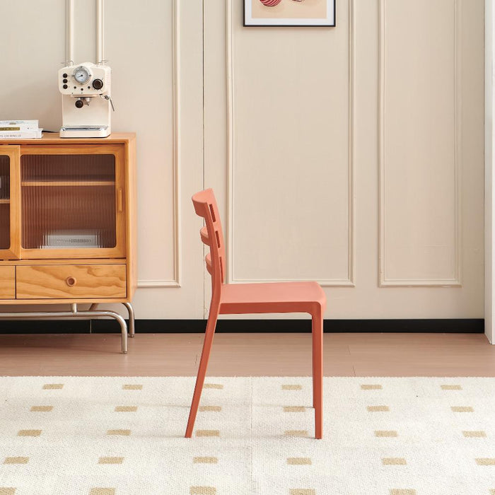 Silla New York, Terracota, Con espaldar en líneas y diseño minimalista