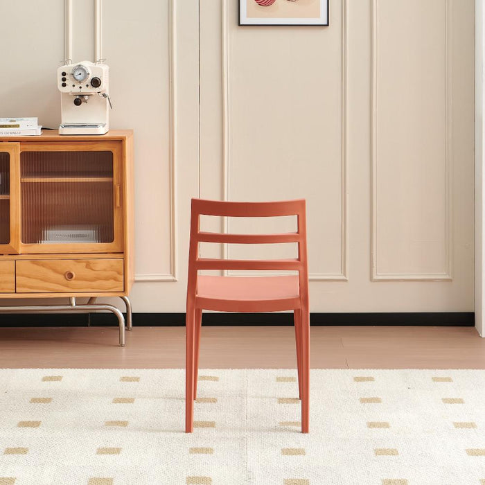 Silla New York, Terracota, Con espaldar en líneas y diseño minimalista