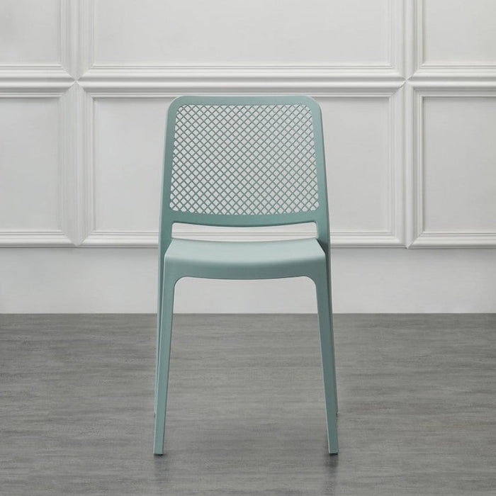 Silla Manhattan, Azul Claro, con Espaldar en Rejilla y Diseño Minimalista