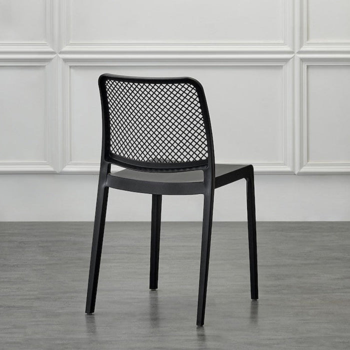 Silla Manhattan, Negra, con Espaldar en Rejilla y Diseño Minimalista