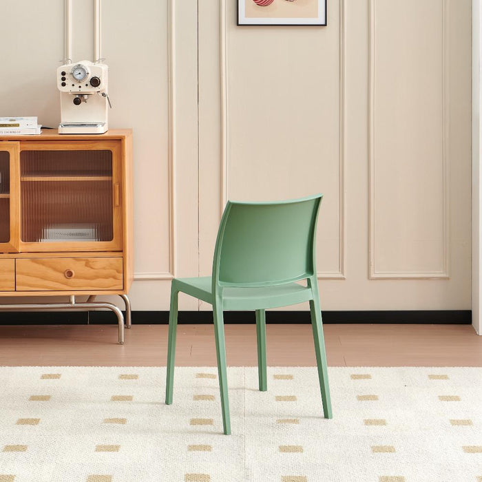 Silla Soho, Verde, Con espaldar cerrado y diseño minimalista
