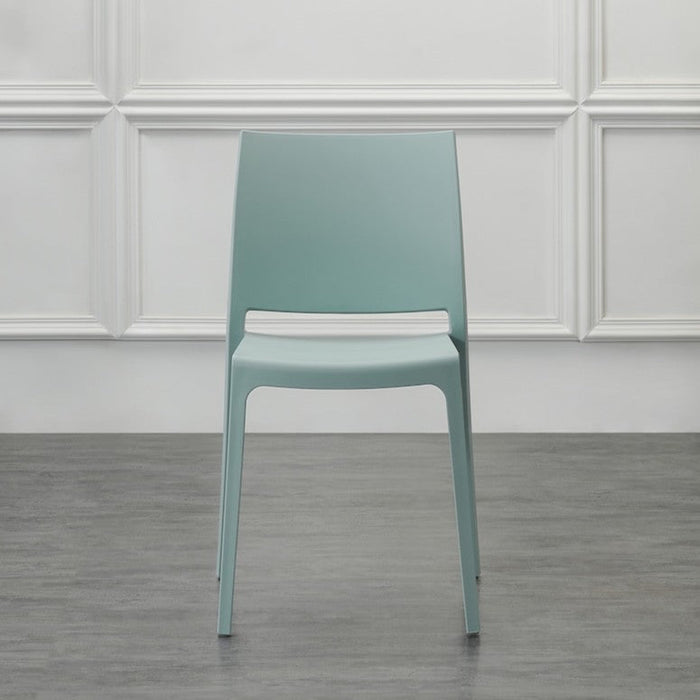Silla Soho, Azul Claro, con Espaldar Cerrado y Diseño Minimalista
