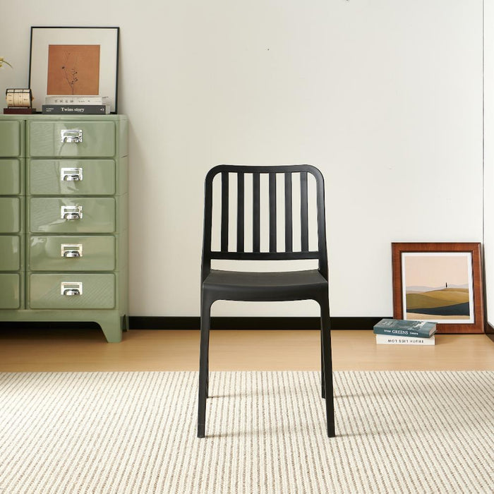 Silla Brooklyn, Negro, Con espaldar en rayas y diseño minimalista