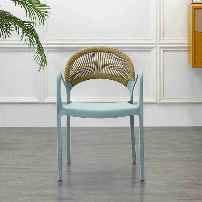 Silla Daytona, Azul Claro, con Espaldar, Reposa Brazos y Diseño Minimalista