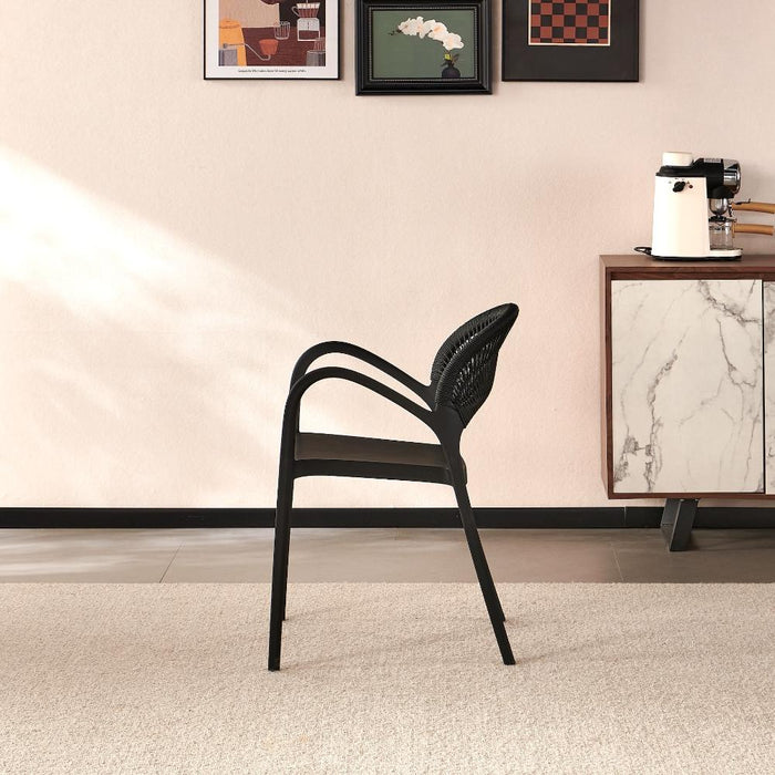 Silla Daytona, Negro, Con Espaldar, Reposa Brazos y Diseño Minimalista