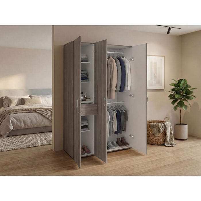 Closet Roko, Avellana y Blanco, Con Tres Puertas Abatibles Con Cerradura y Variedad De Entrepaños