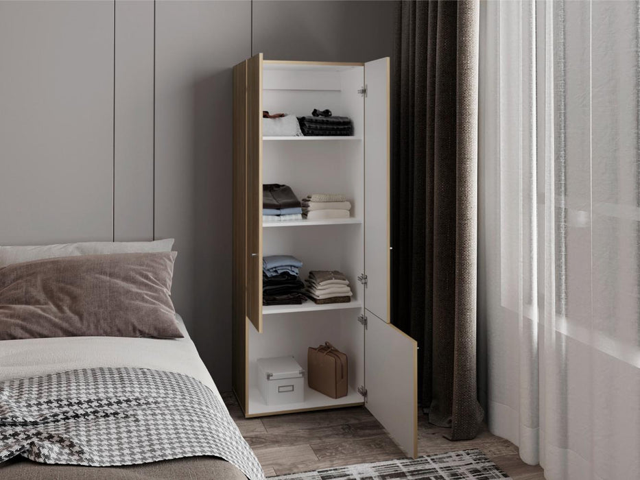 Closet Beico II, Fresno y Blanco Duqueza, Con Tres Puertas Abatibles y Cuatro Entrepaños