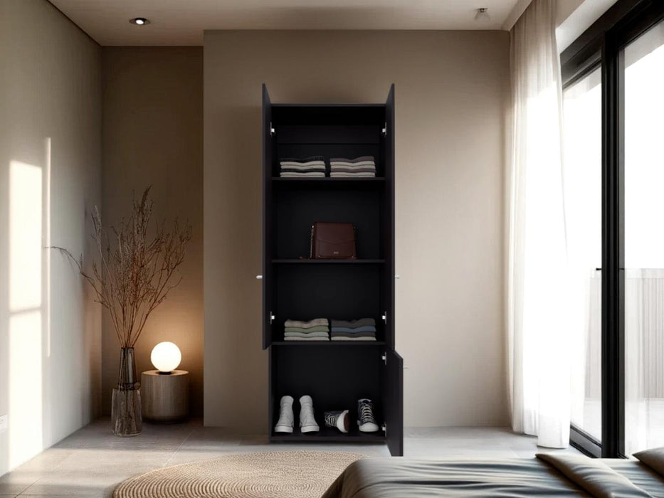 Closet Beico II, Wengue, Con Tres Puertas Abatibles y Tres Entrepaños ZF
