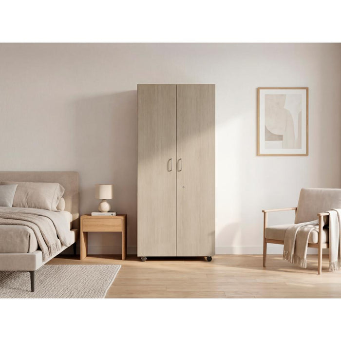 Closet Iker, Cartagena y Blanco, con Maletero y Rodachinas Para Su Fácil Desplazamiento