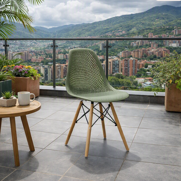 Silla Aira, Color Verde, con Espaldar y Patas en Madera