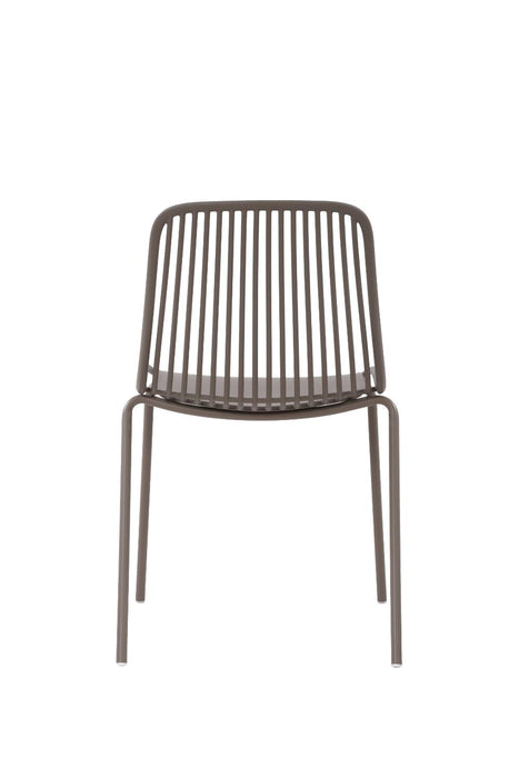 Silla Barcelona, Color Taupe, Con espaldar en lineas diseño moderno