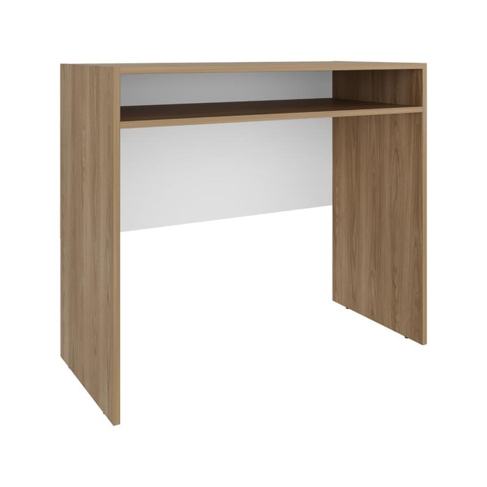 Escritorio Estelar,  Fresno Europeo , Cuenta con un entrepaño ideal para ubicar objetos decorativos