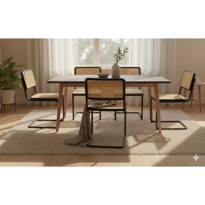 Silla Vintage, Negro y Beige, Con Espaldar Transpirable y Diseño Retro