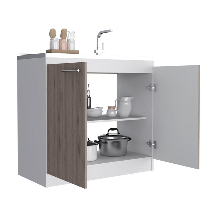 Gabinete Inferior Delhi, Humo, Con dos puertas batientes y manijas metálicas