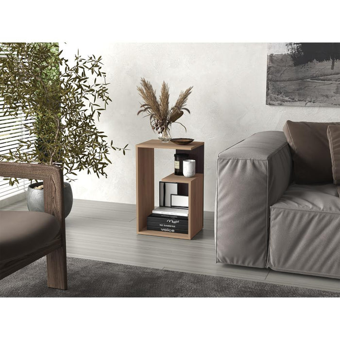 Mesa Auxiliar Evert, Café Expresso y Wengue, con diseño moderno y espacio para ubicar objetos