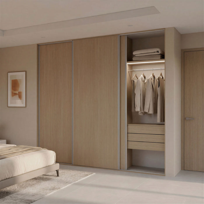 Perfil superior M52 liviano para puertas corredizas de clóset