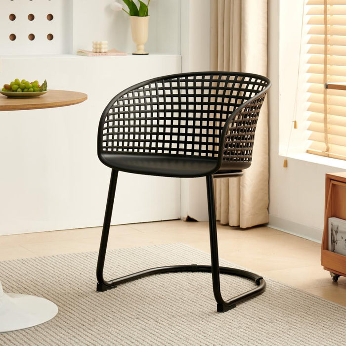 Silla con Brazos Calcuta, Negra, con Patas Metálica