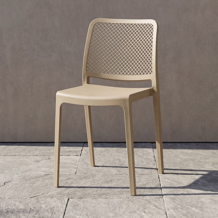 Silla Manhattan, Taupe, Con espaldar en rejilla y diseño minimalista