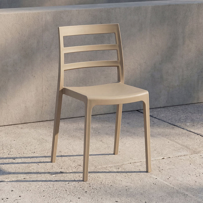 Silla New York, Taupe, Con espaldar en líneas y diseño minimalista