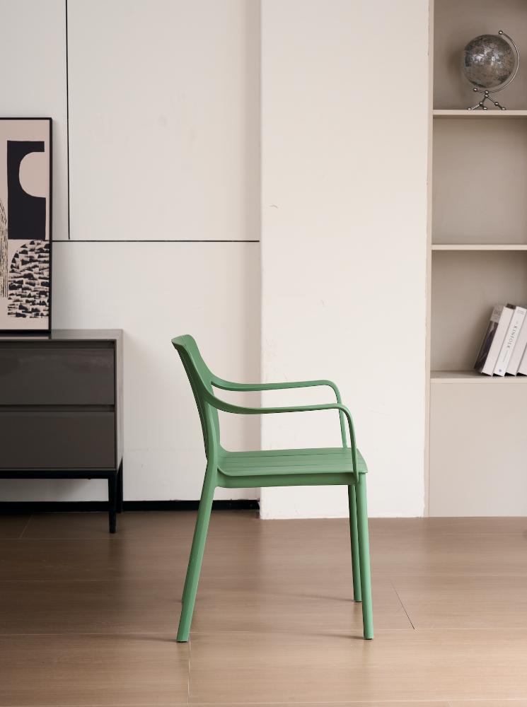 Silla Alice Con Brazos, Color Verde Olivo, Con espaldar y diseño minimalista