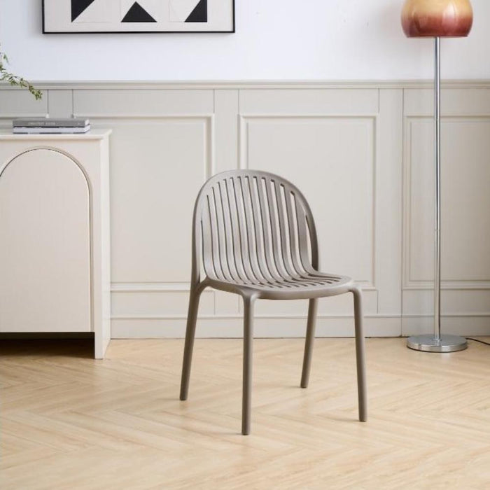 Silla Marruecos, Taupe, con Espaldar en Rayas y Diseño Minimalista