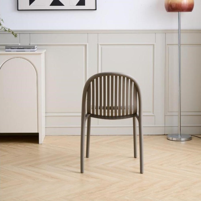 Silla Marruecos, Taupe, con Espaldar en Rayas y Diseño Minimalista