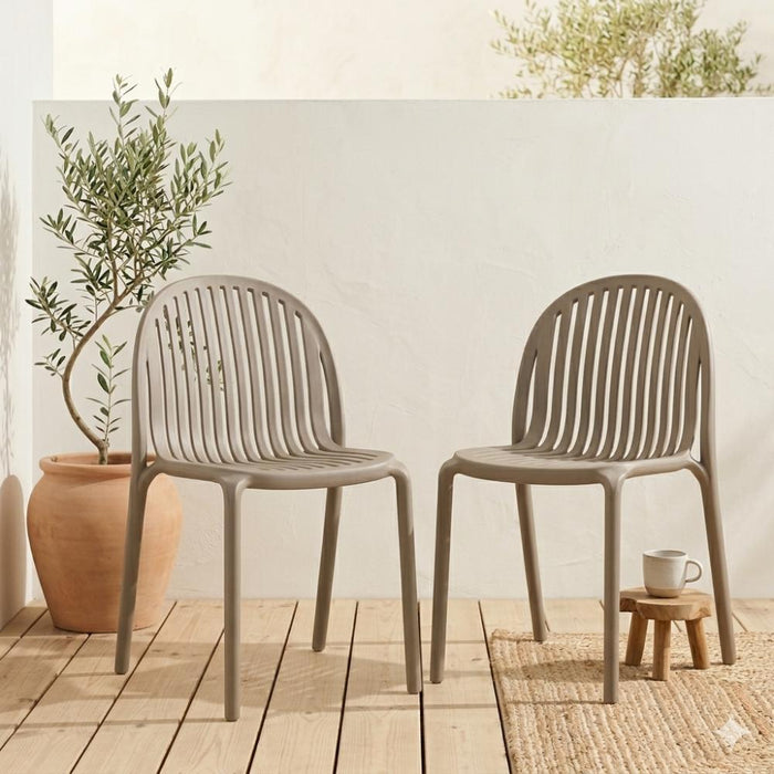 Silla Marruecos, Taupe, con Espaldar en Rayas y Diseño Minimalista