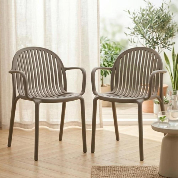 Silla Marruecos con Brazos, Taupe, con Espaldar en Rayas y Diseño Minimalista