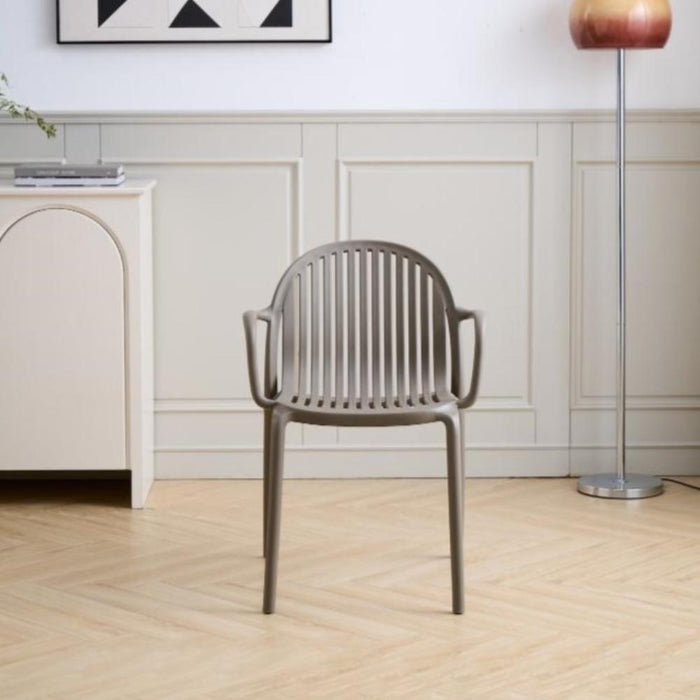 Silla Marruecos con Brazos, Taupe, con Espaldar en Rayas y Diseño Minimalista