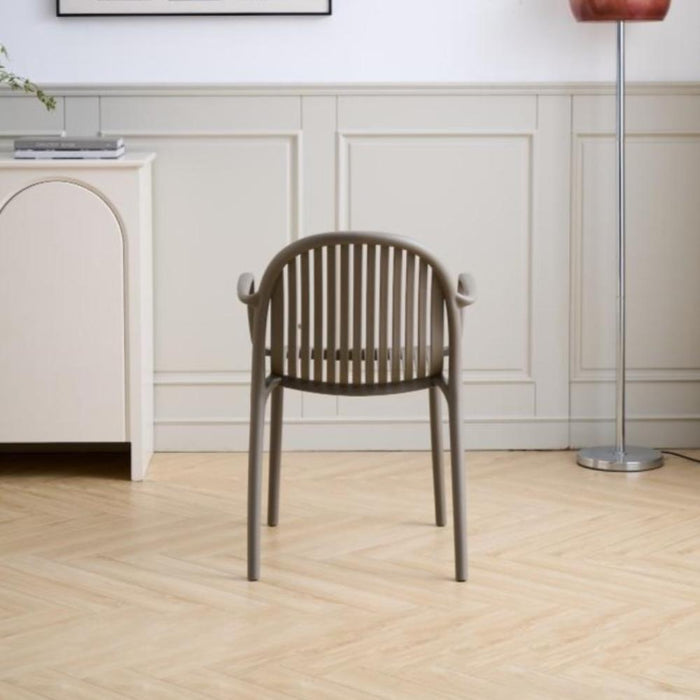 Silla Marruecos con Brazos, Taupe, con Espaldar en Rayas y Diseño Minimalista