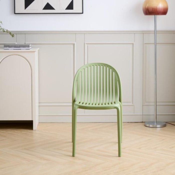 Silla Marruecos, Verde Olivo, con Espaldar en Rayas y Diseño Minimalista
