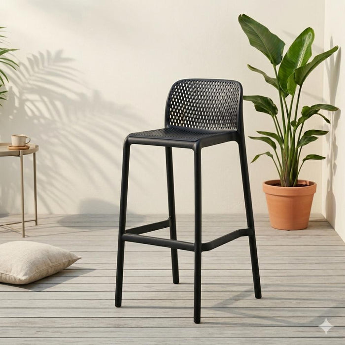 Silla para Bar Túnez, Color Negro, con Espaldar Redondeado y Transpirable