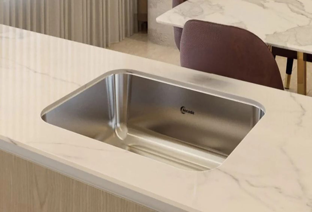 Lavaplatos de submontar o empotrar en acero inoxidable 59×46 cm marca Socoda