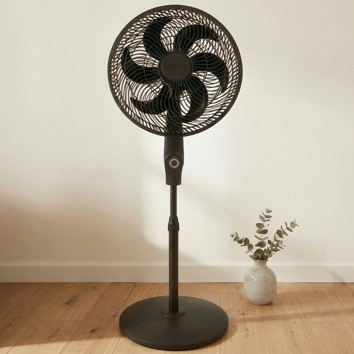 Ventilador Veronil 18, Negro, con Base en Cruz, 3 Velocidades y 6 Aspas, 3 en 1