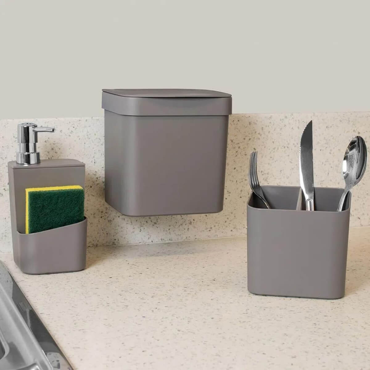 Soporte pared para basurera  de 2.5 a 4.7 litros