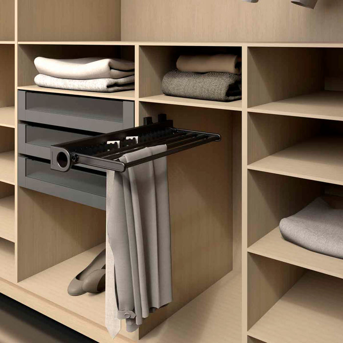 Organizador pantalonero con riel extendible gris o negro
