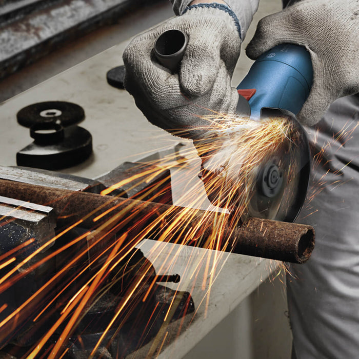 Pulidora angular GWS 700 eje 5/8", 710 W, 110 V marca Bosch