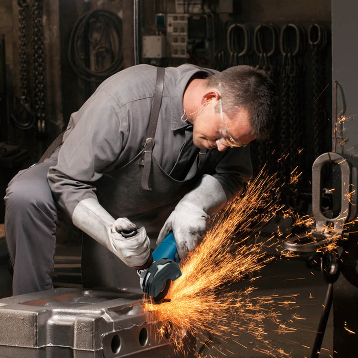 Pulidora 5" compacta y potente, ideal para trabajos de precisión